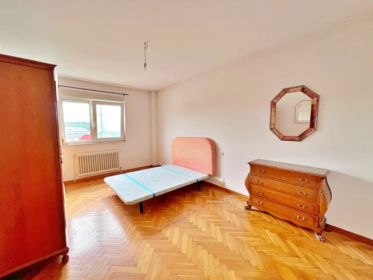 Habitación de Dúplex en venta en Lugo con Calefacción, Jardín privado y Parquet