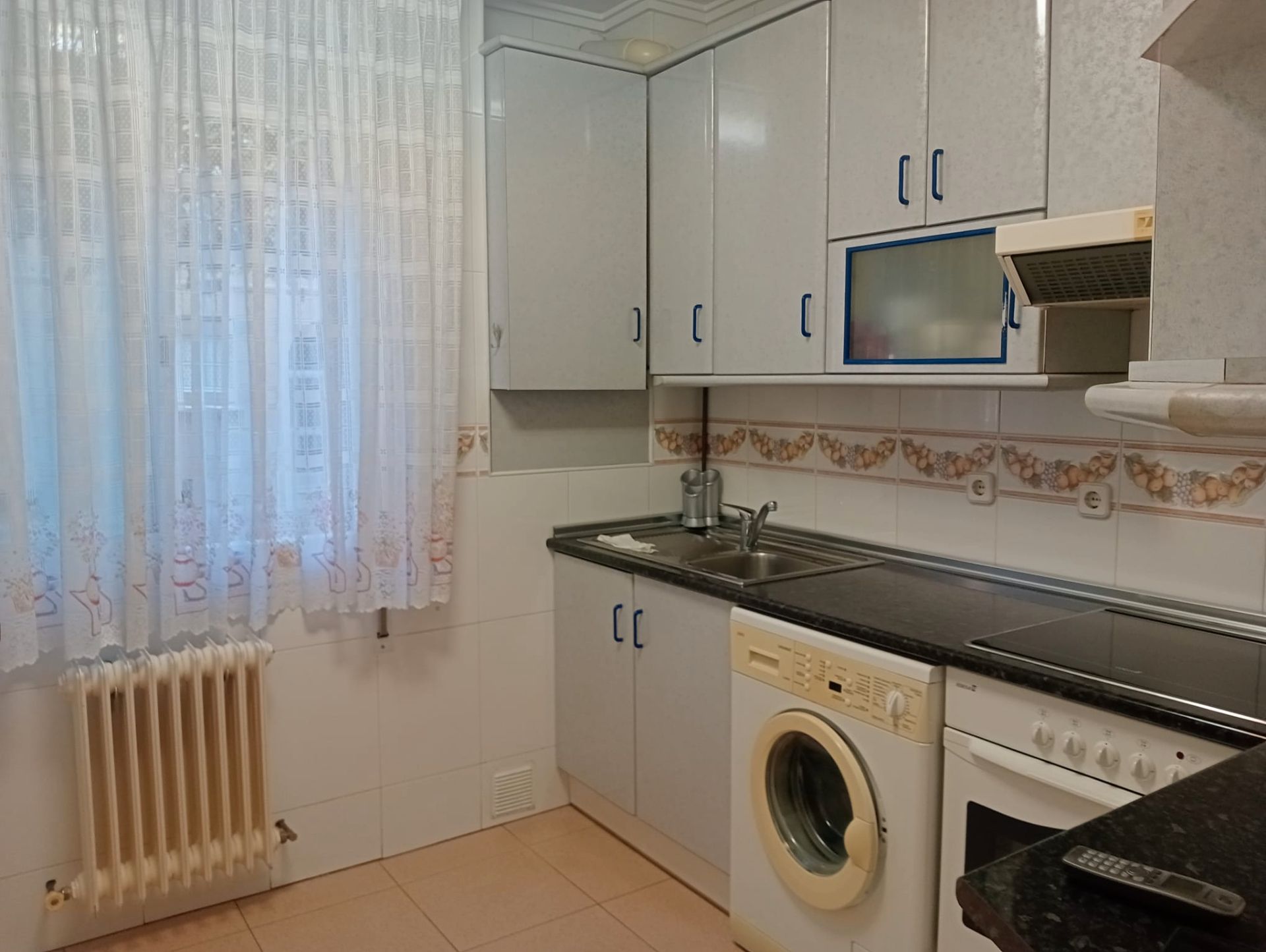 Kitchen of Flat for sale in  Logroño  with Heating, Storage room and Furnished