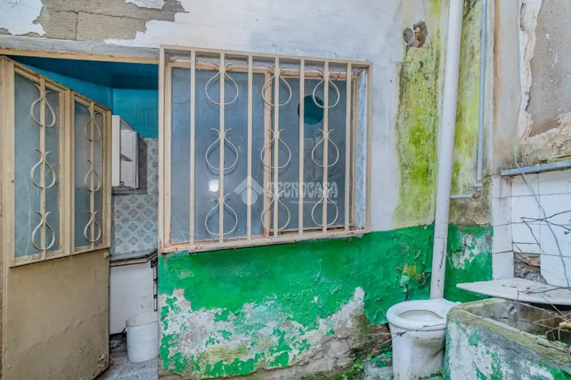 Casa aparellada amb balcó en venda a Loja, imagen 5
