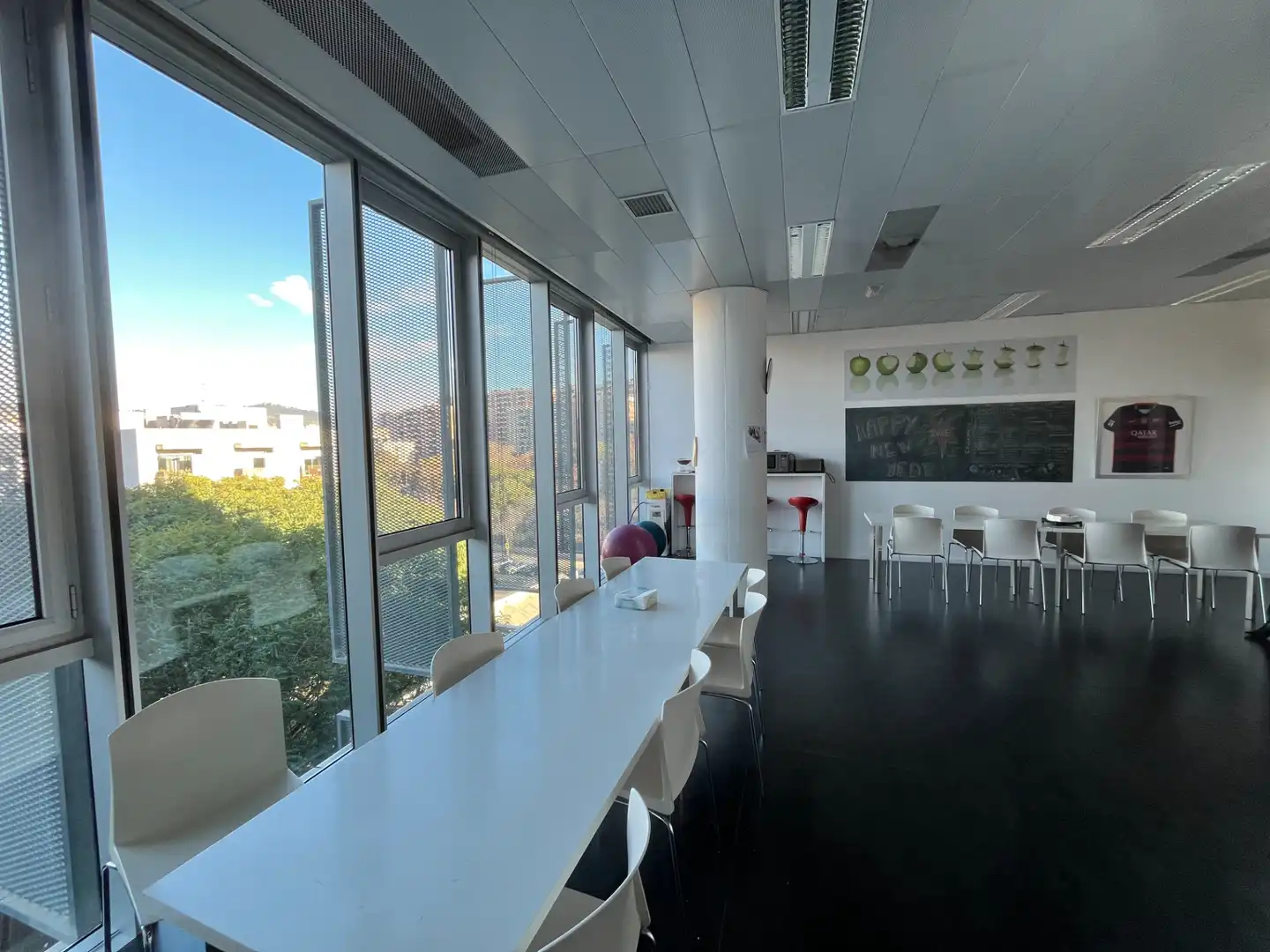 Office for rent in L'Hospitalet de Llobregat  with Air Conditioner, Heating and Terrace