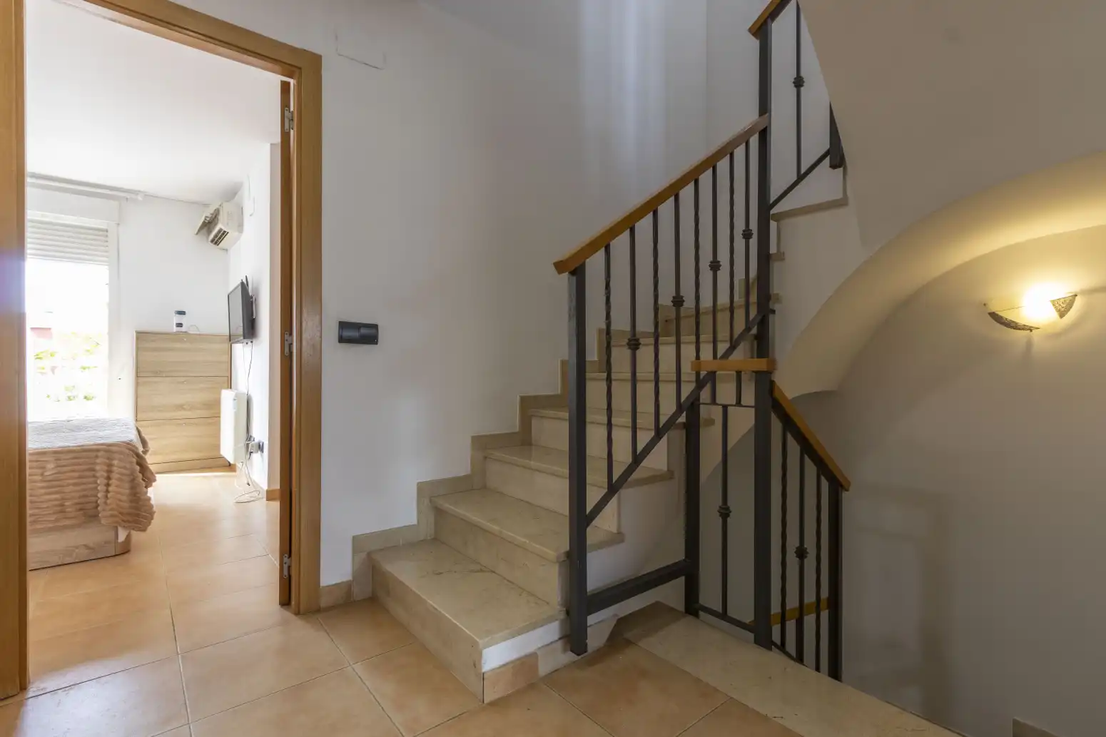 Houses for sale in Moncada  with Air Conditioner, Heating and Private garden