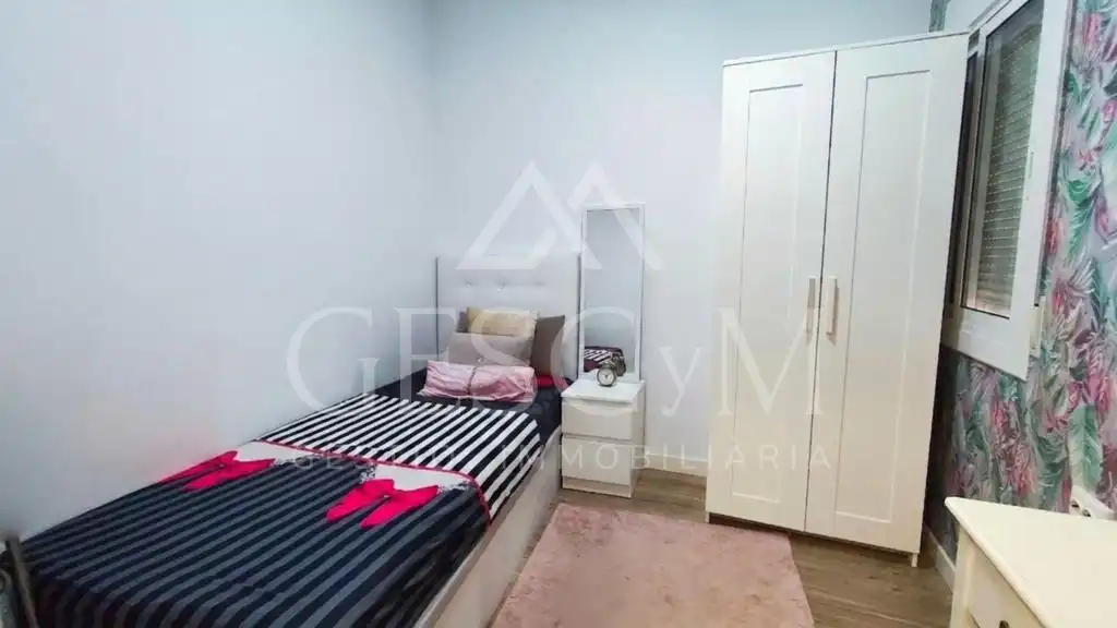 Bedroom of Flat for sale in Sant Joan Despí  with Parquet flooring