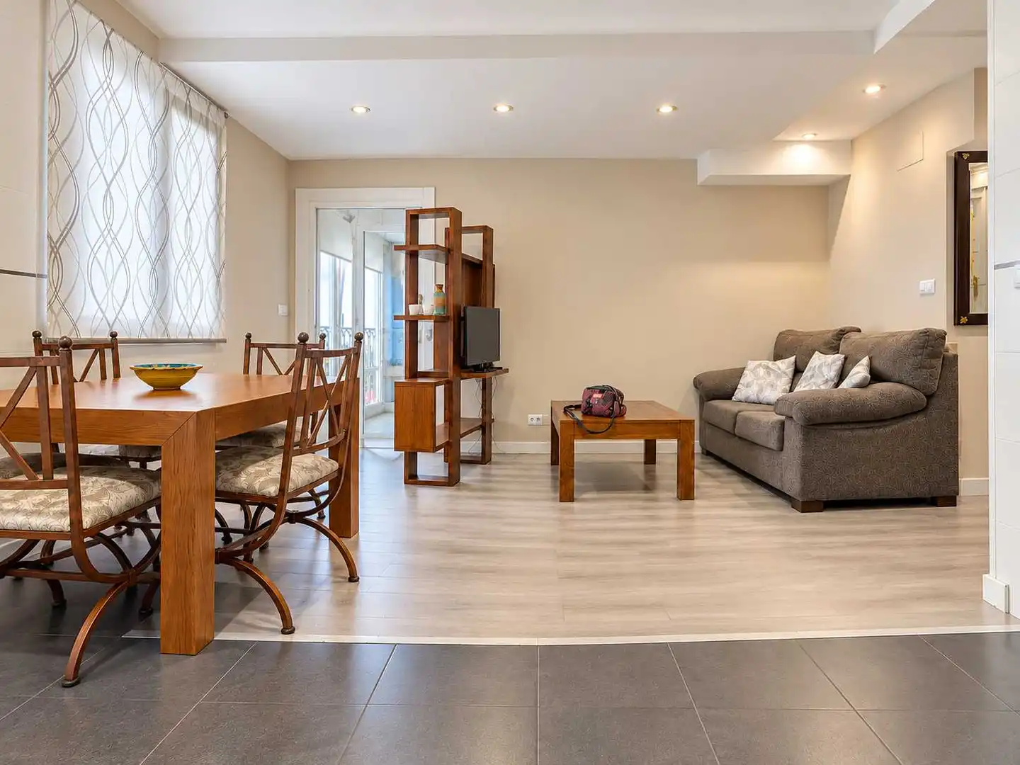 Fotografía del inmueble reportado: 900 €/mes — Santander, Santander