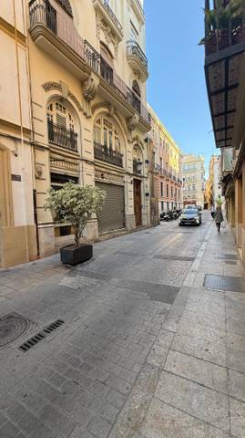 Piso en Alquiler en Carrer de les Avellanes en La Seu