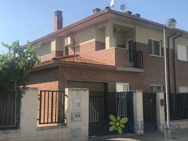 Vista exterior de Casa o chalet en venta en Castejón (Navarra)