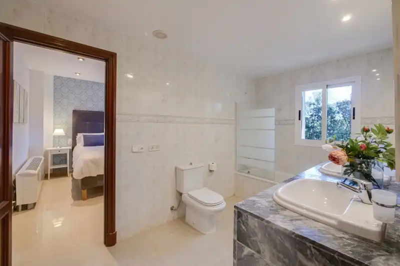 Bany de Casa o xalet en venda en Pollença amb Aire condicionat, Jardí privat i Terrassa