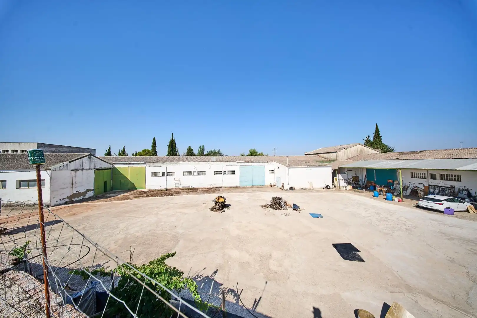 Exterior view of Industrial land for sale in La Carolina