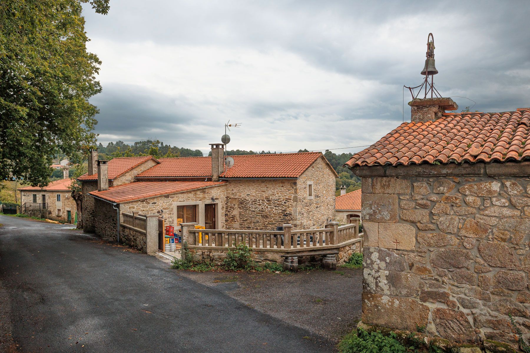 Vista exterior de Finca rústica en venda en Agolada amb Moblat