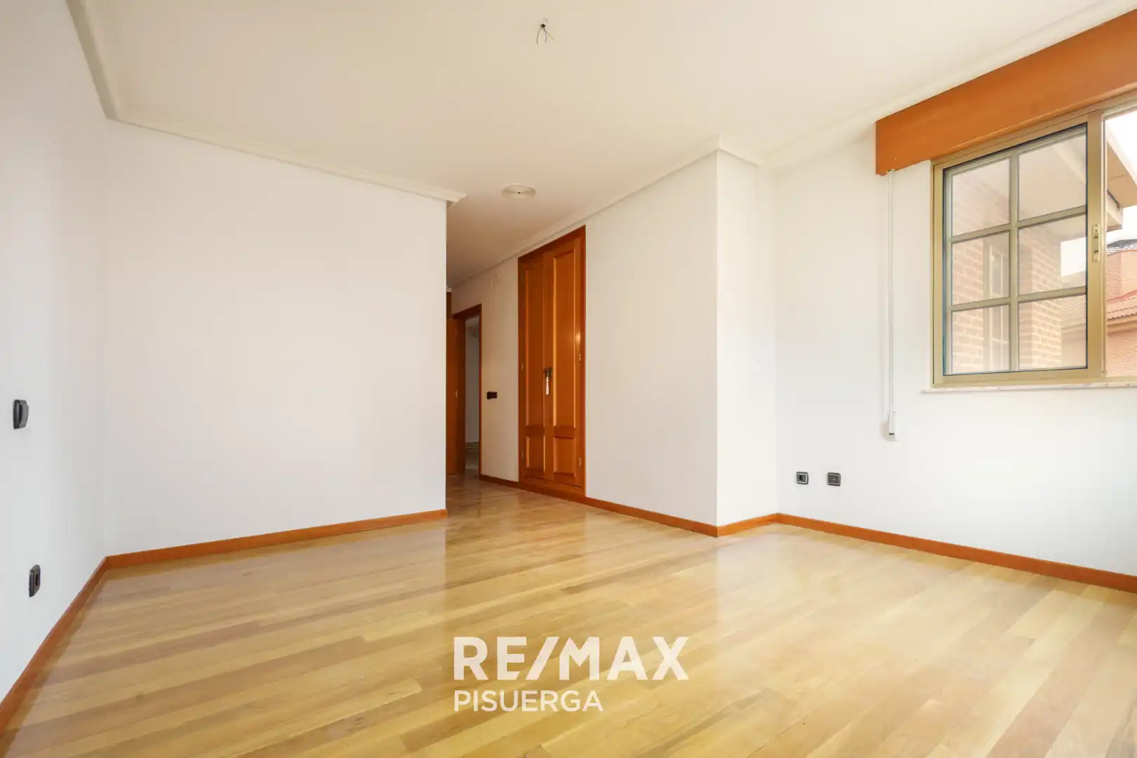 Chalet con jardín en venta en Calle Castilla y León 1, imagen 54