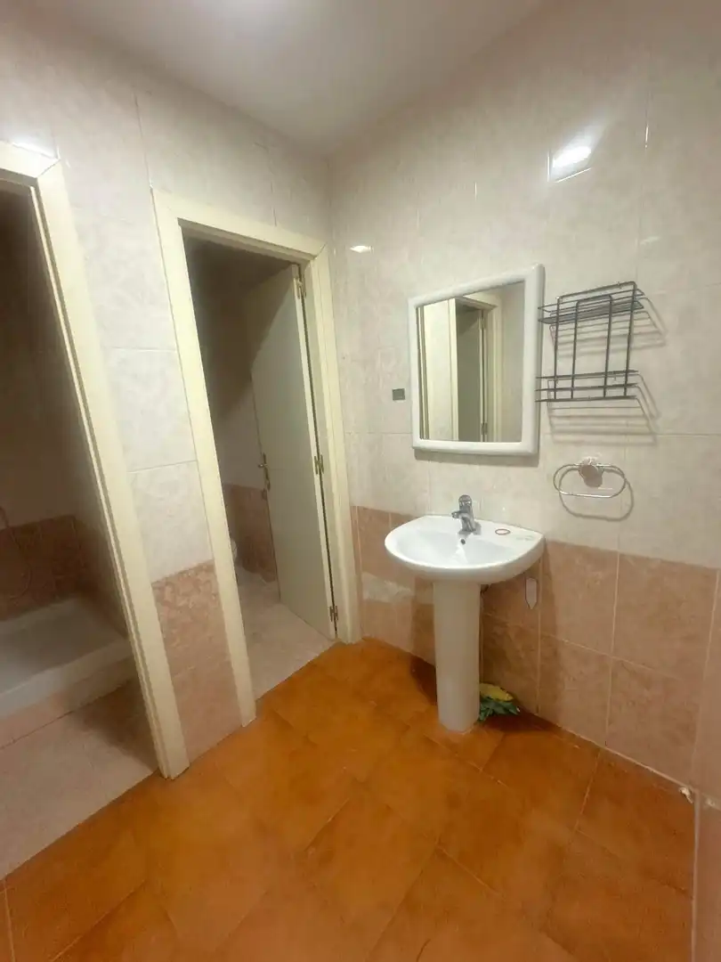 Gewerbefläche zum Verkauf in Villanueva de la Torre, imagen 14