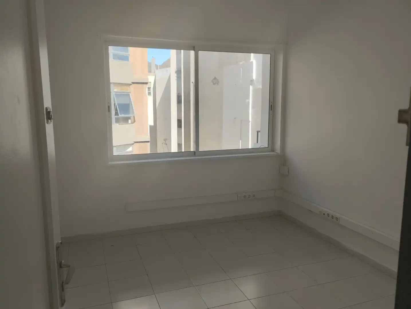 Office for rent in Villalba Hervás, Centro