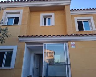 Exterior view of Single-family semi-detached for sale in  Albacete Capital  with Heating and Terrace