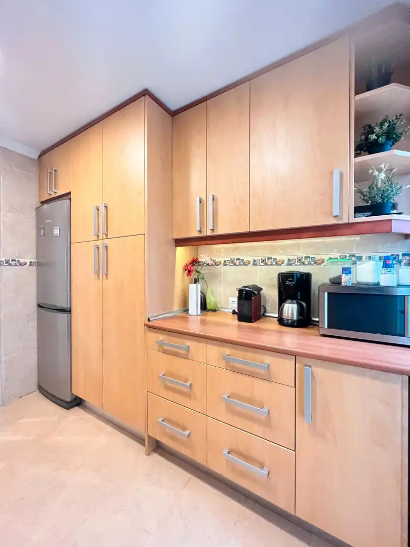 Cocina de Piso de alquiler en Madrid con Aire acondicionado, Terraza y Amueblado