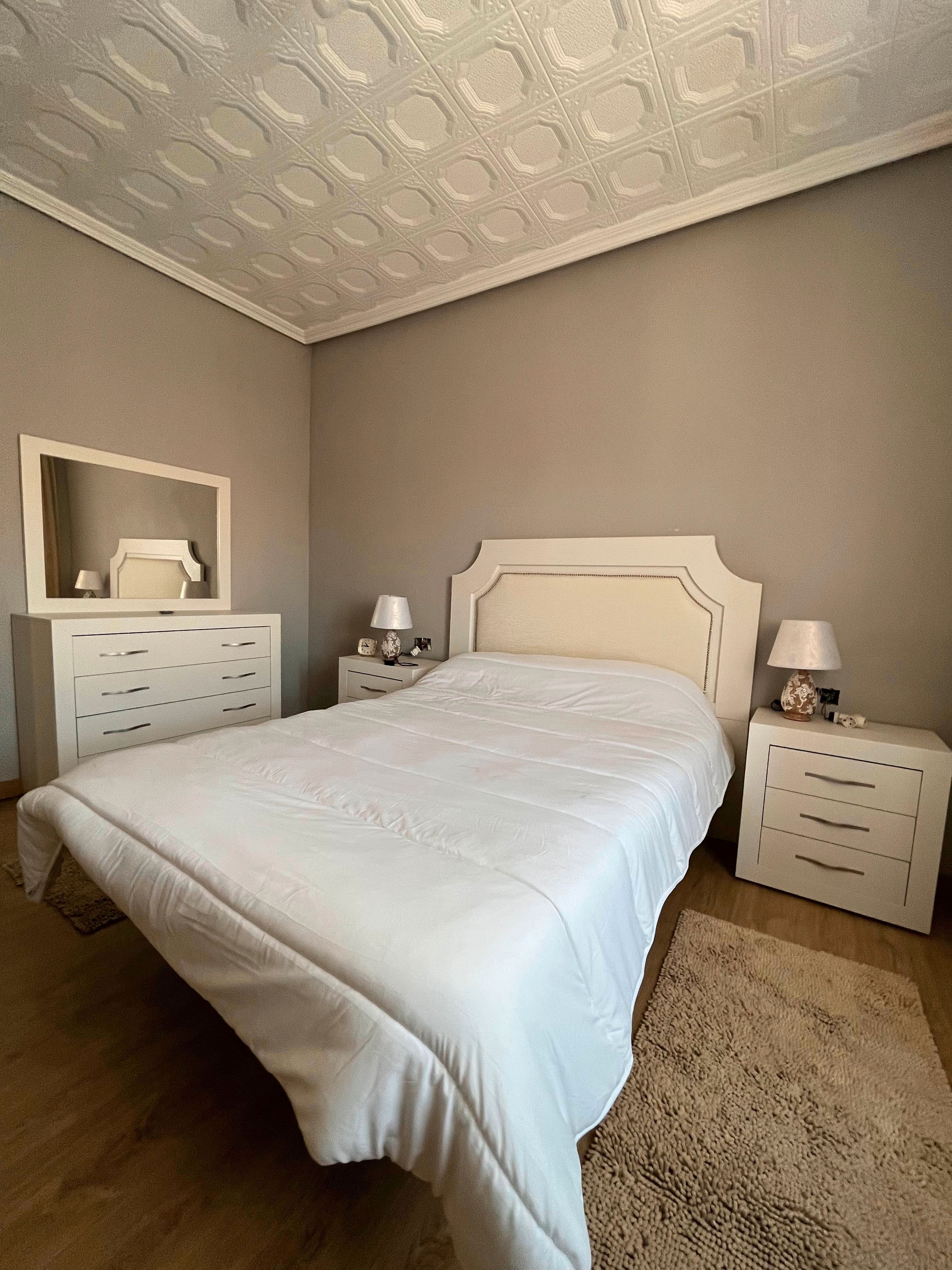 Dormitori de Casa o xalet en venda en San Cristóbal de Entreviñas amb Moblat