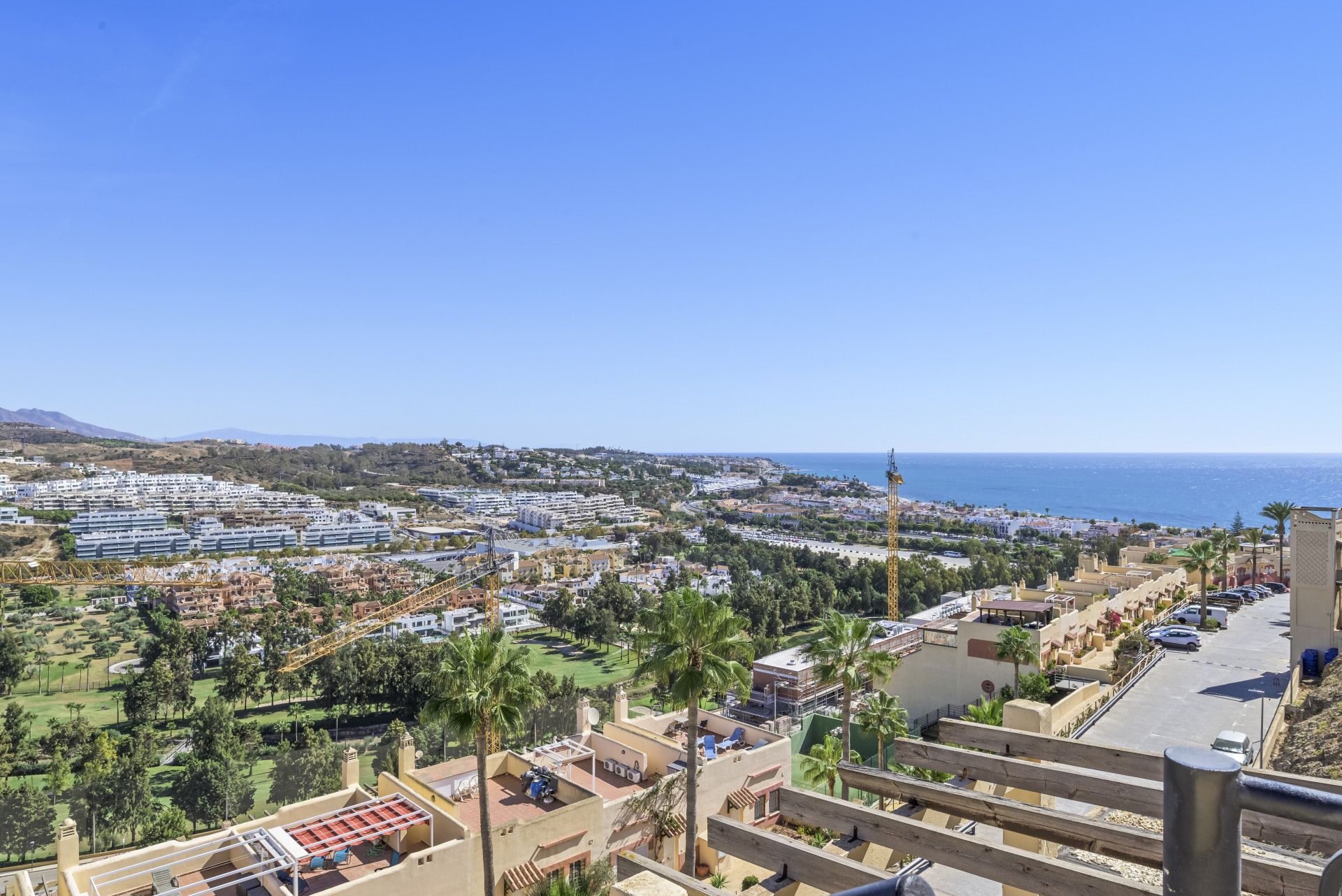 Exterior view of Single-family semi-detached for sale in Mijas  with Air Conditioner, Terrace and Swimming Pool