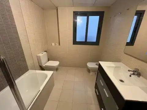 Bathroom of Duplexes for sale in Burjassot  with Air Conditioner, Heating and Parquet flooring