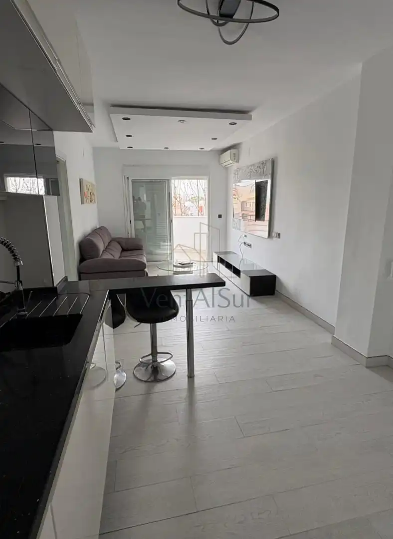 Living room of Flat for sale in Sanlúcar de Barrameda  with Air Conditioner, Terrace and Furnished