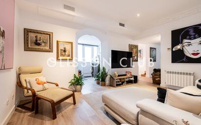 Living room of Attic for sale in  Madrid Capital  with Air Conditioner, Heating and Terrace