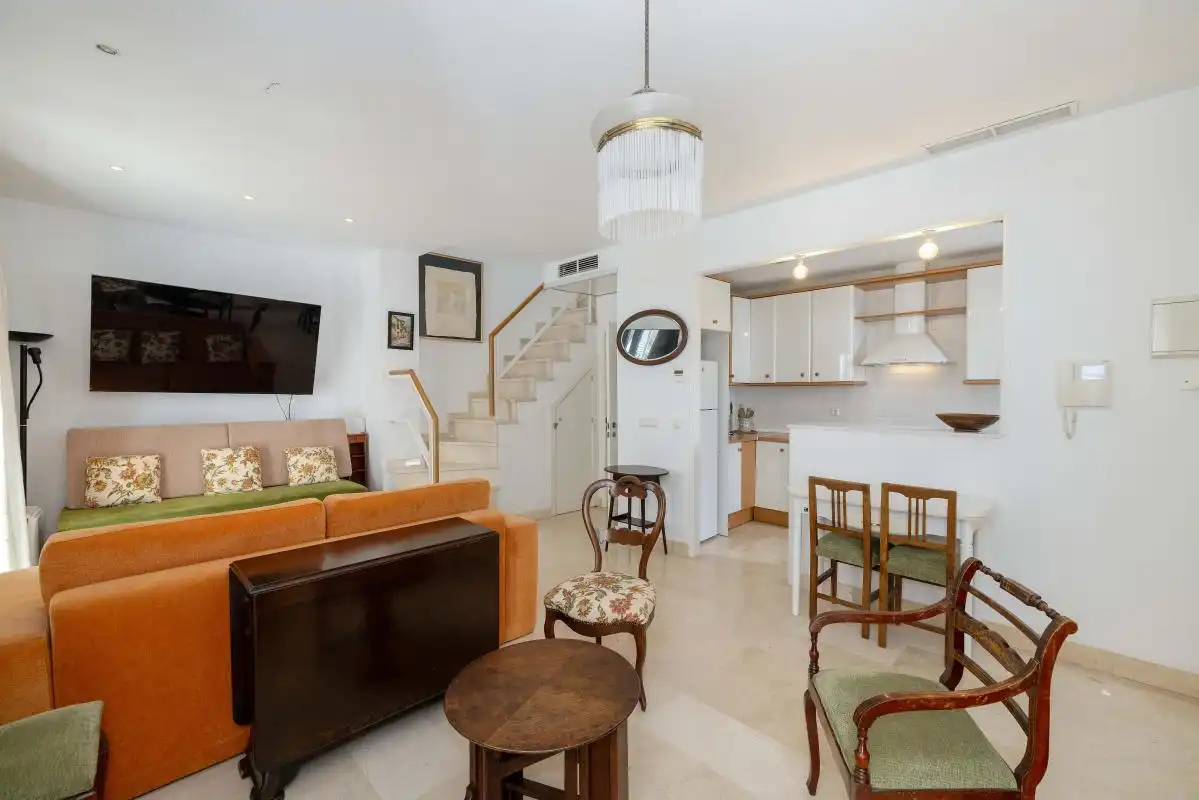 Sala de estar de Dúplex en venta en Sevilla con Calefacción, Terraza y Balcón