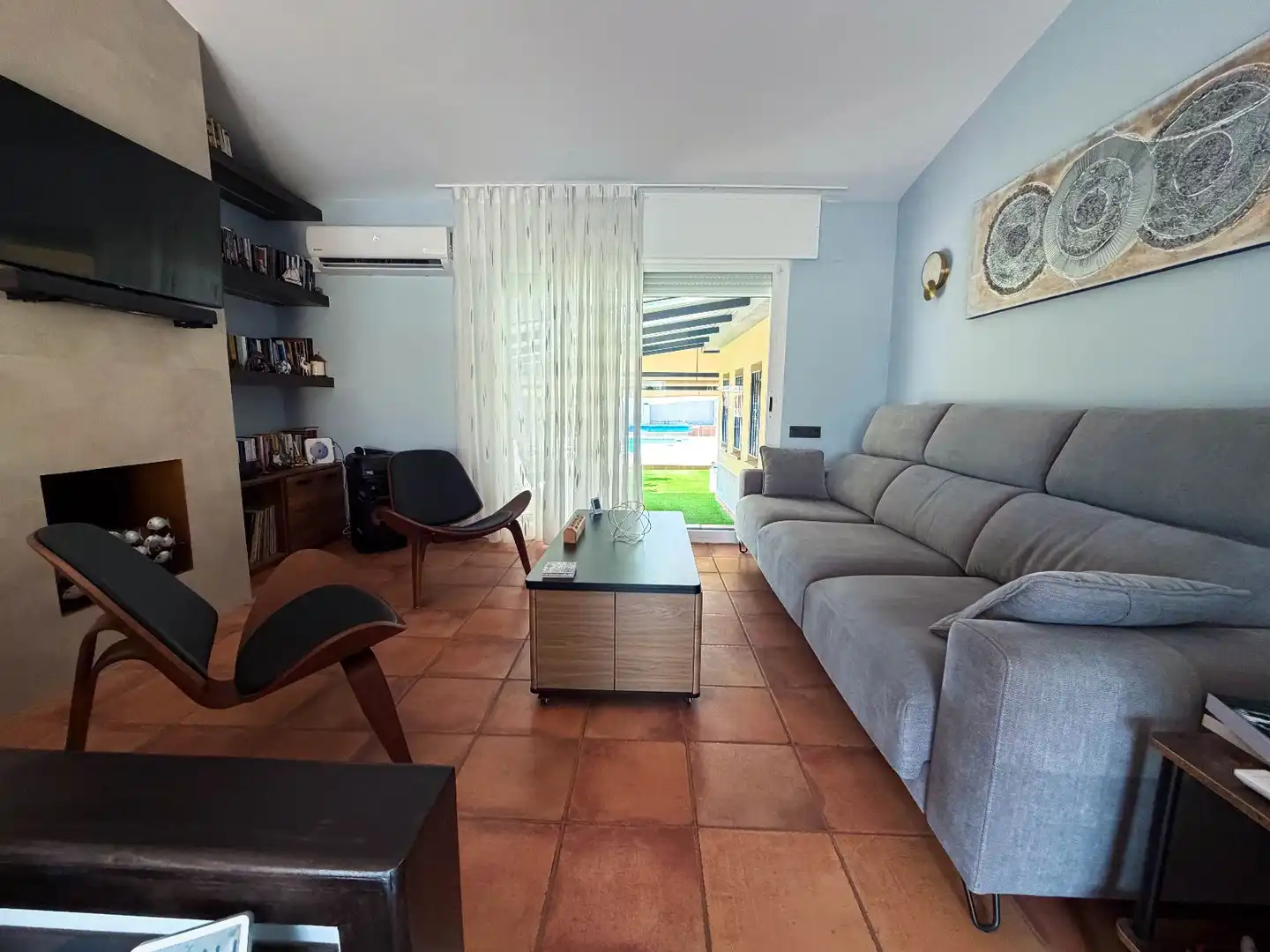 Living room of Houses for sale in Roda de Berà  with Air Conditioner, Heating and Terrace