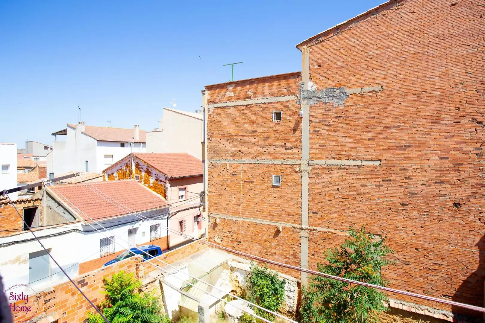 Vista exterior de Casa o xalet en venda en Andorra (Teruel) amb Jardí privat, Traster i Moblat