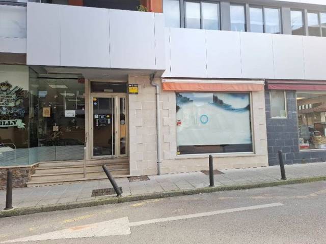 Local comercial en Alquiler en Cabezón de la Sal - C/ MATILDE DE LA TORRE en Cabezón de la Sal