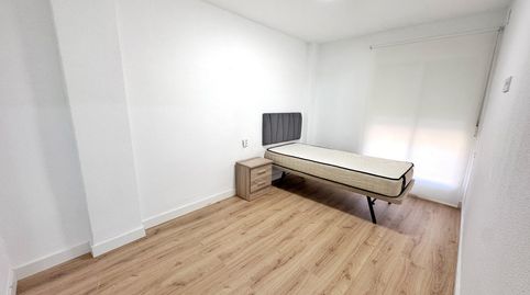 Foto 5 de Piso de alquiler en Fraternidad, Elda