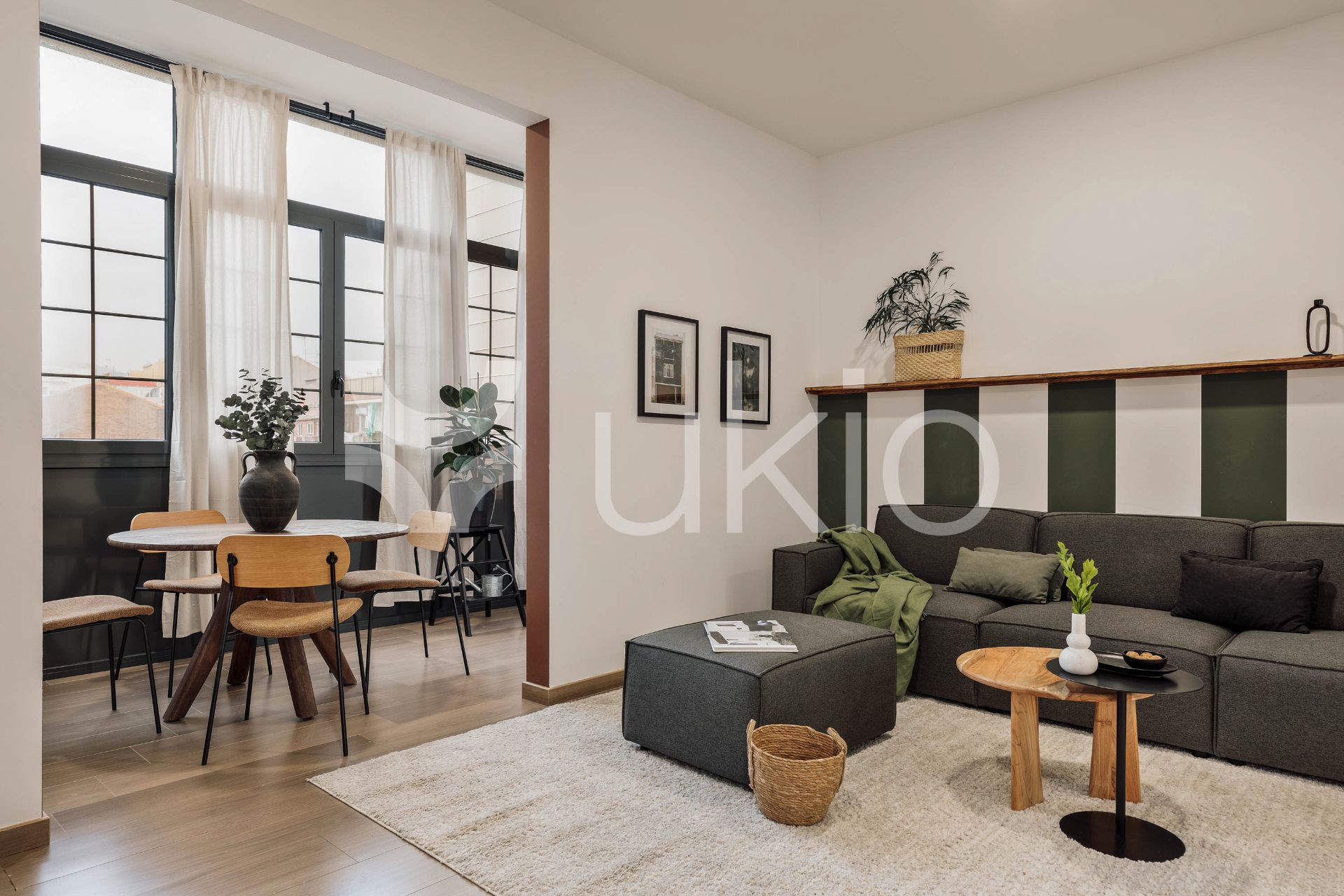 Sala d'estar de Apartament de lloguer en  Barcelona Capital amb Aire condicionat, Calefacció i Moblat