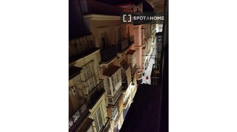 Foto 2 de Apartament per a compartir a Centro Histórico, Cádiz