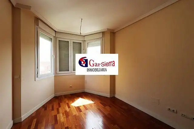 Habitación de Casa o chalet en venta en Madrid con Calefacción, Jardín privado y Terraza