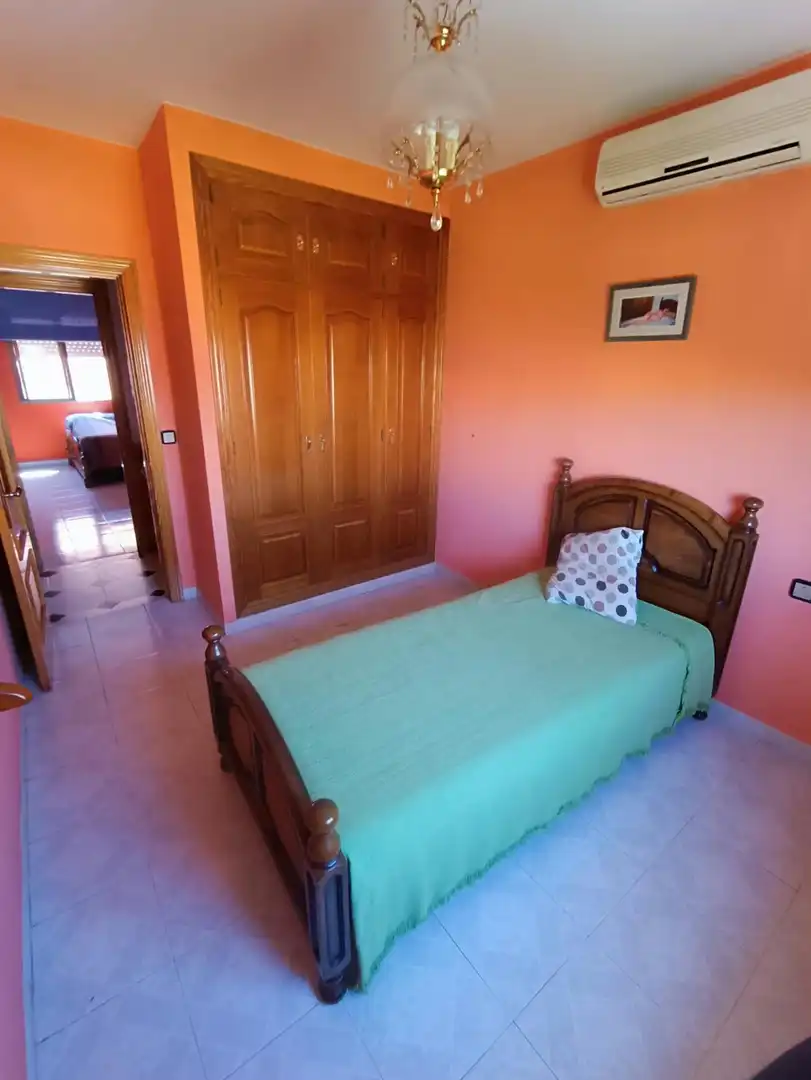 Habitación de Casa o chalet en venta en Málaga con Aire acondicionado, Jardín privado y Terraza