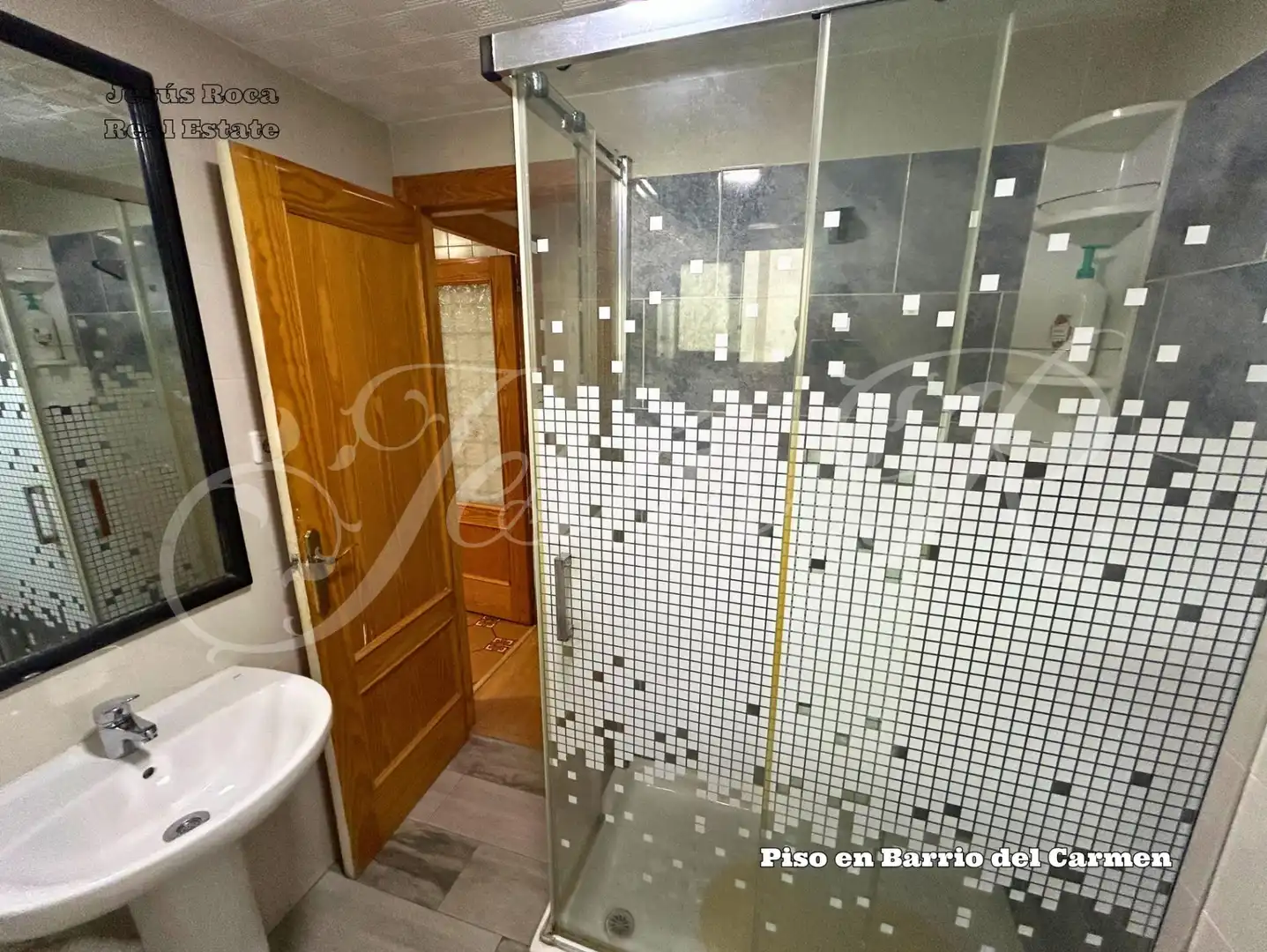 Bathroom of Flat for sale in Murcia  with Air Conditioner, Heating and Furnished