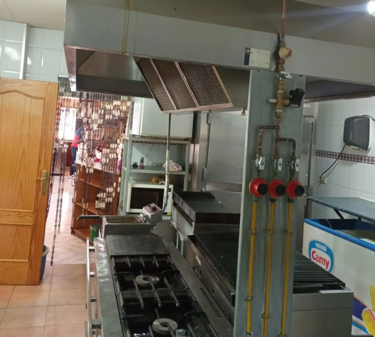 Local en venta en Cuevas del Campo