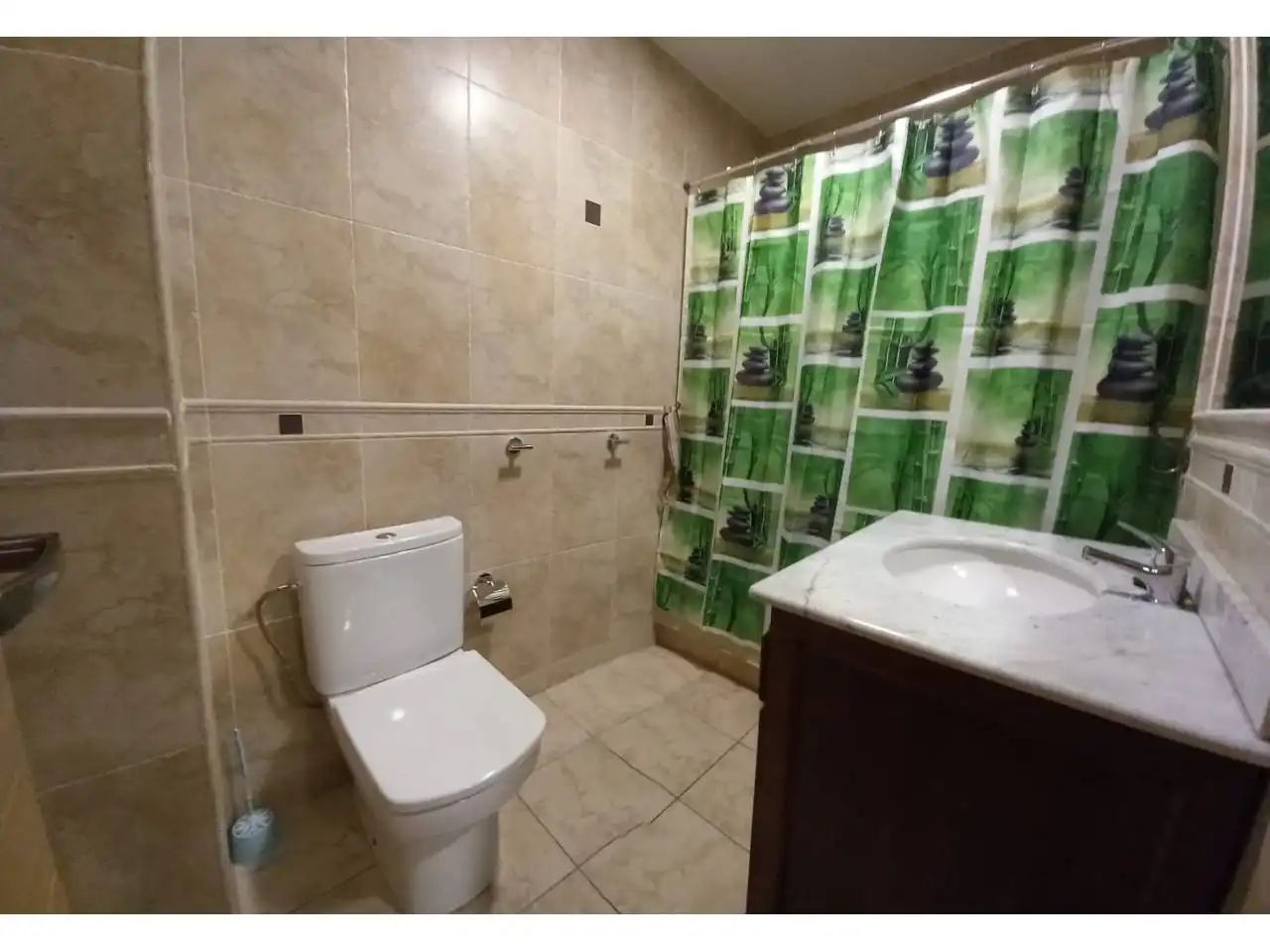 Badezimmer von Wohnung zur Miete in Montefrío