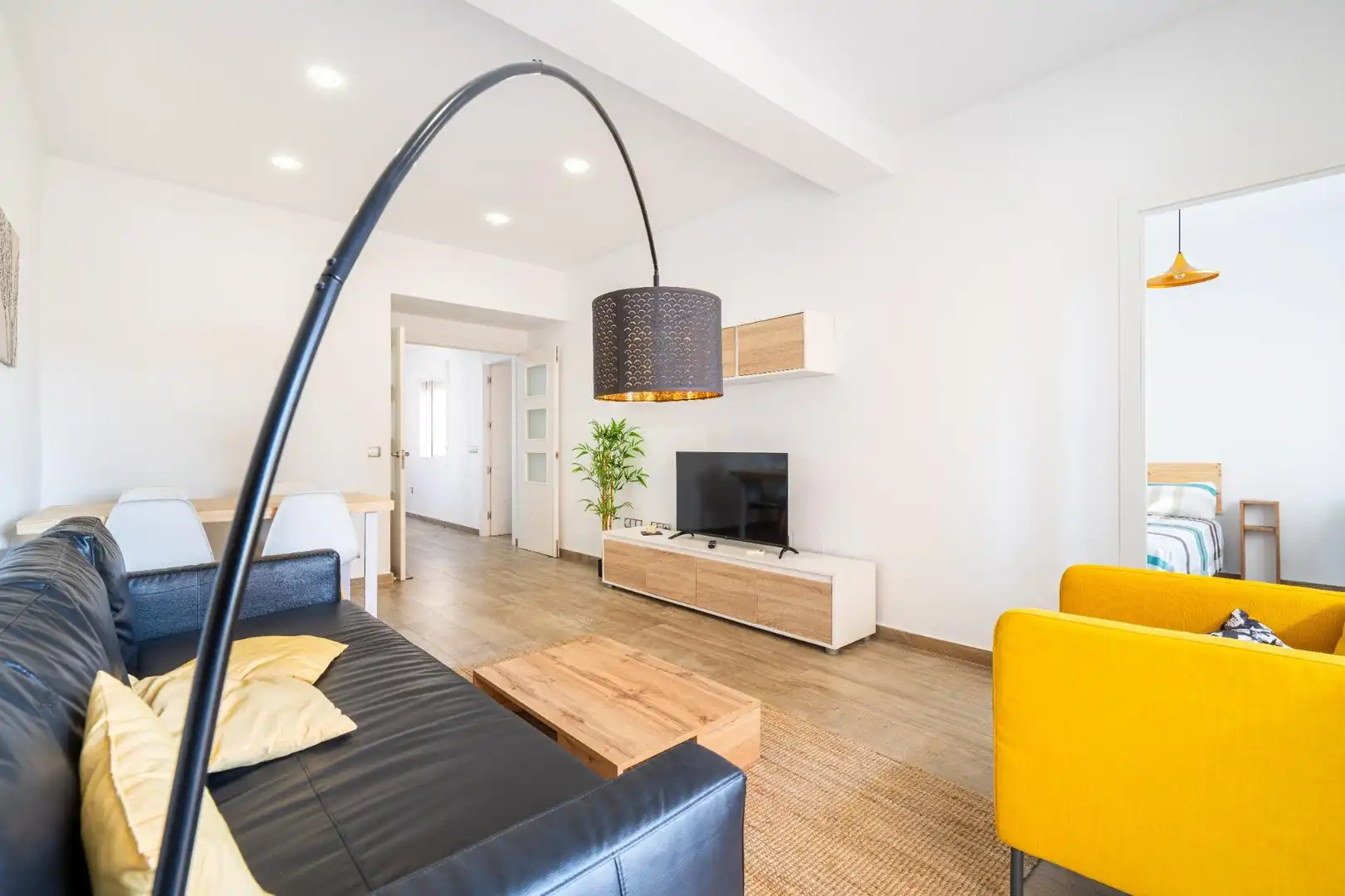 Sala de estar de Piso de alquiler en Almería con Aire acondicionado, Terraza y Amueblado