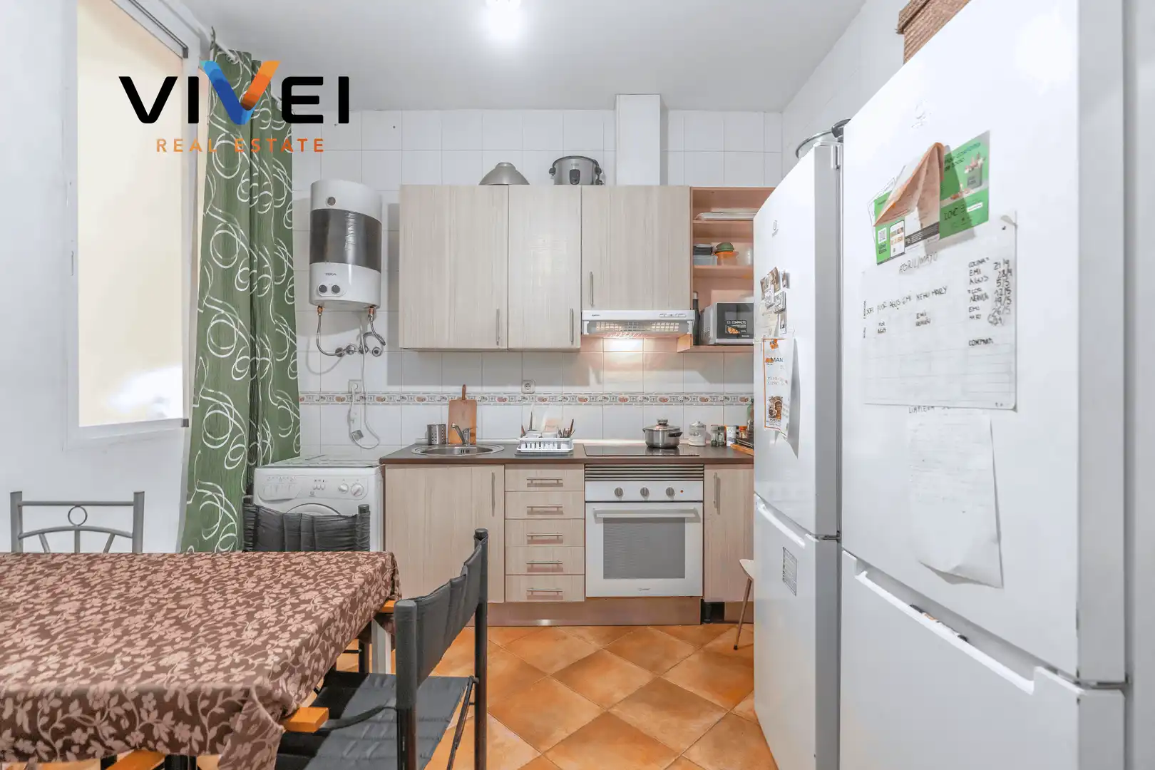 Cocina de Piso en venta en Madrid con Calefacción y Balcón
