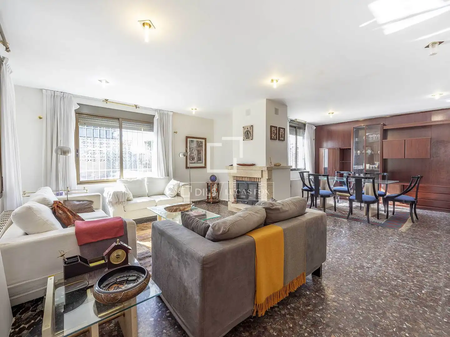 Sala de estar de Casa o chalet en venta en L'Eliana con Aire acondicionado, Calefacción y Jardín privado
