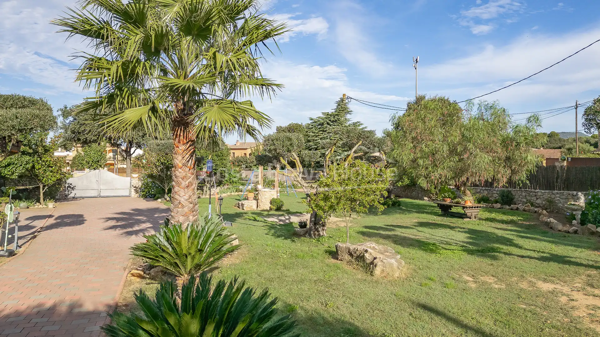 Garden of Country homes for sale in Begur  with Air Conditioner, Heating and Private garden