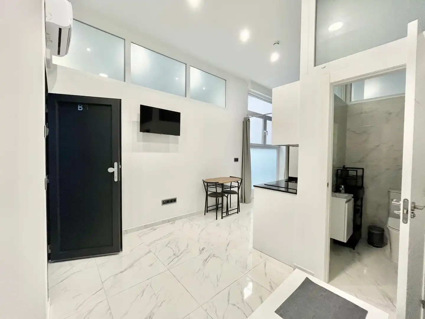 Cocina de Planta baja de alquiler en Torrevieja con Aire acondicionado, Calefacción y Terraza