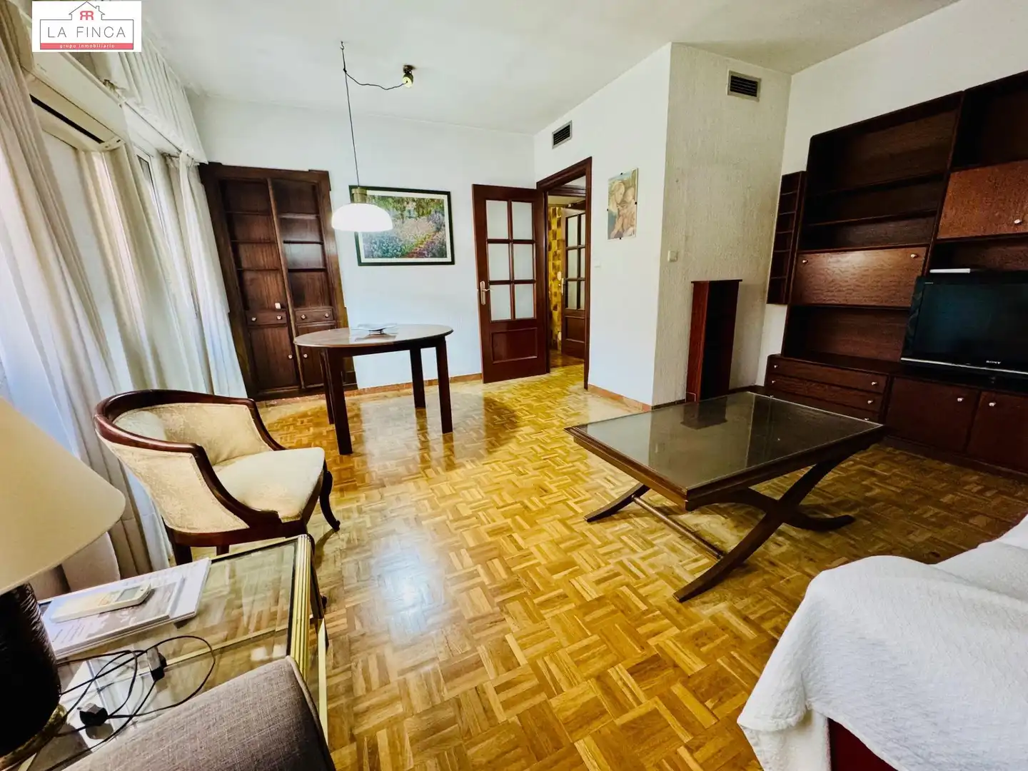 Living room of Flat for sale in Málaga  with Air Conditioner and Parquet flooring