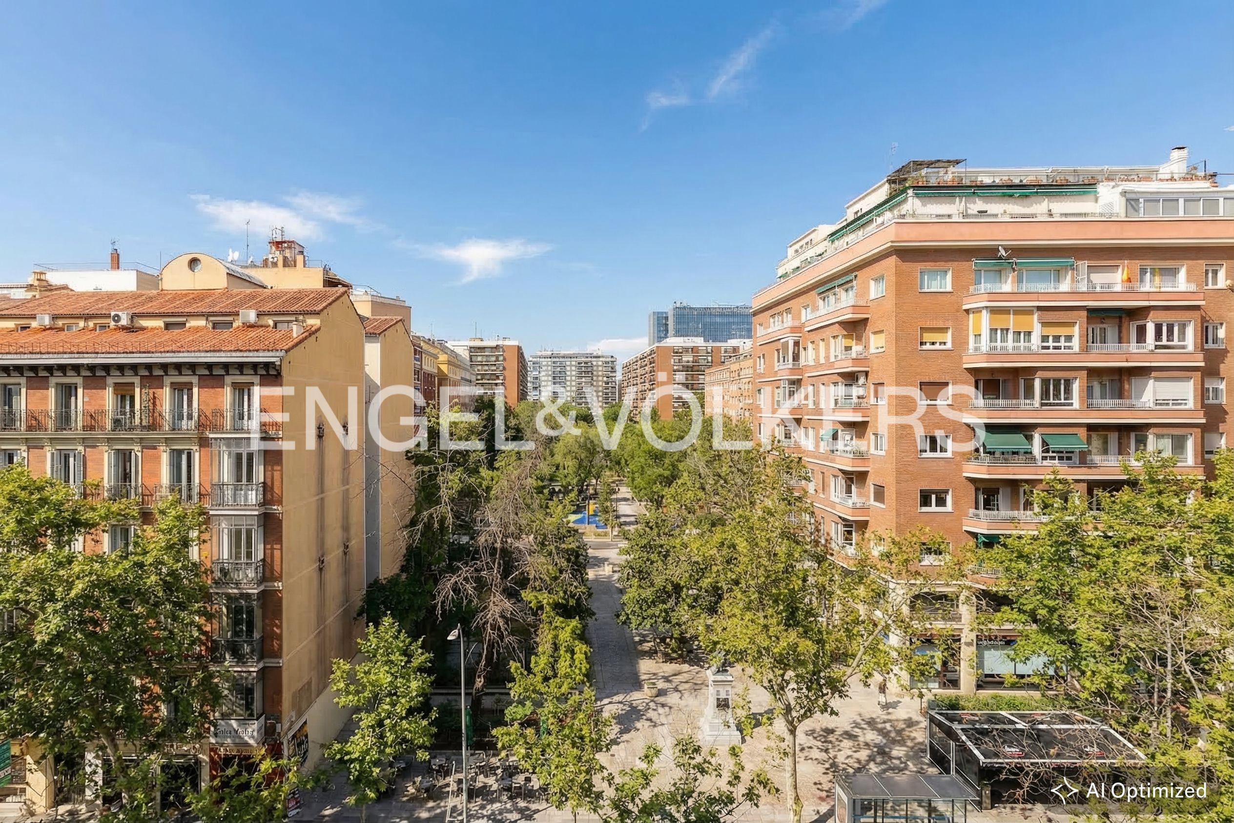 Vista exterior de Piso en venta en  Madrid Capital con Aire acondicionado, Calefacción y Balcón