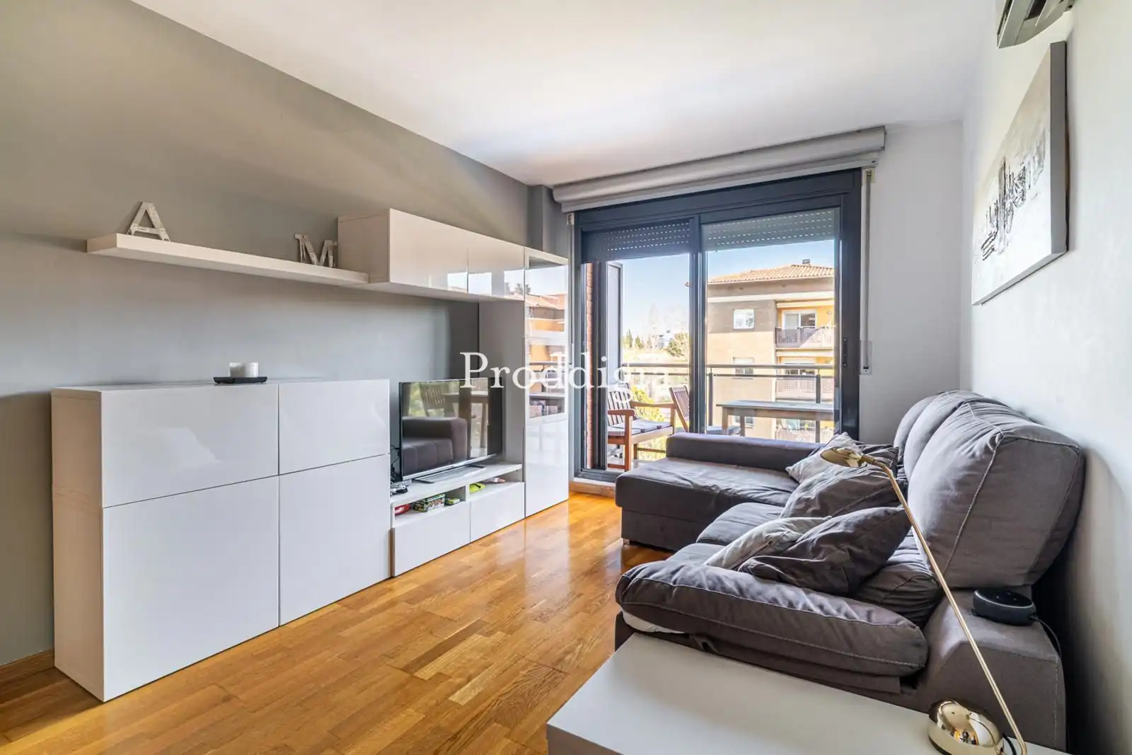 Sala de estar de Piso en venta en Sant Cugat del Vallès con Aire acondicionado, Terraza y Piscina