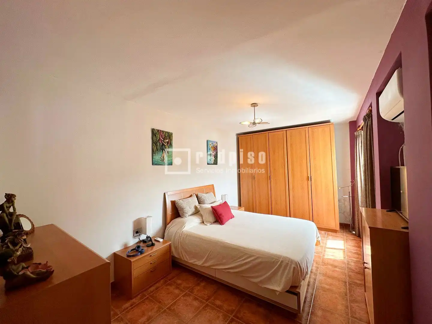 Dormitori de Casa o xalet en venda en Málaga amb Aire condicionat, Calefacció i Jardí privat