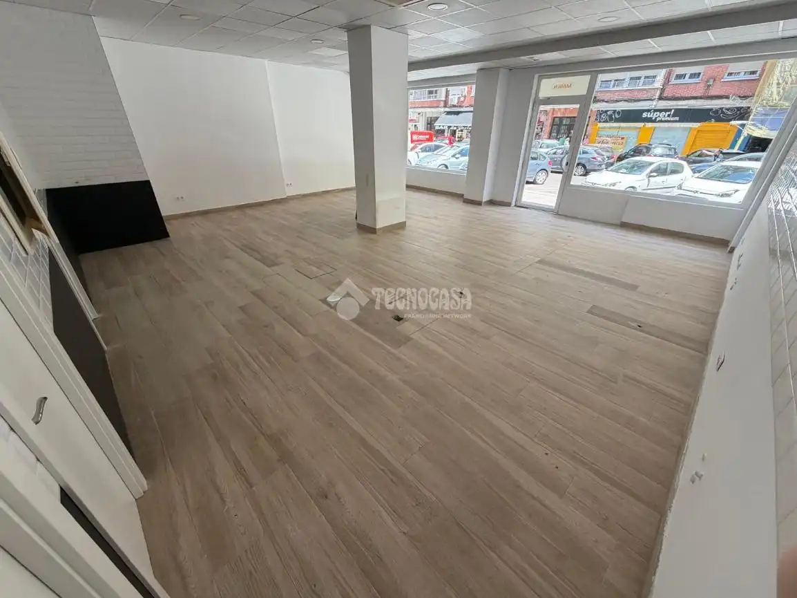 Commercial properties for sale in Madrid  with Air Conditioner