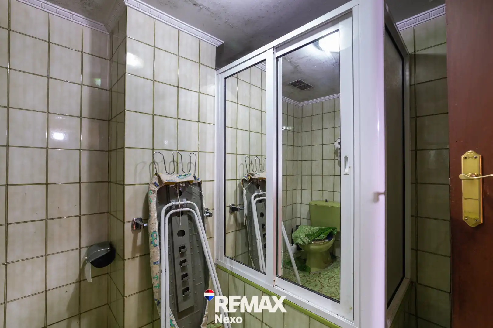 Baño de Casa adosada en venta en Benavente con Jardín privado, Parquet y Trastero