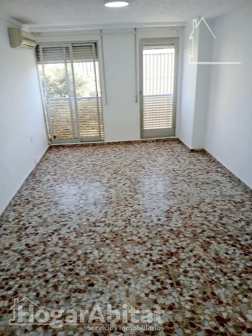 Piso en venta en Almenara con Balcón