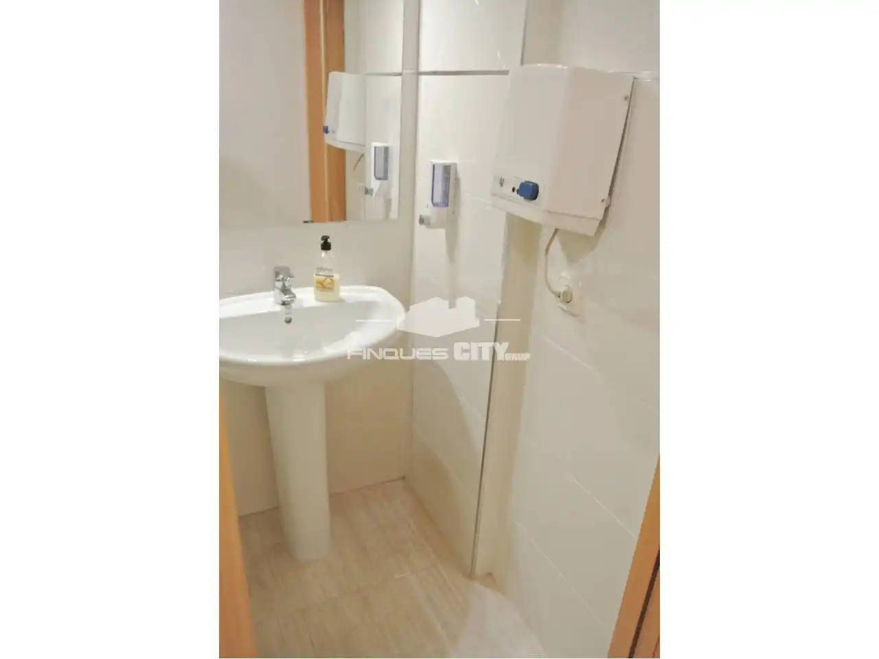 Badezimmer von Büro zur Miete in Calella, Barcelona