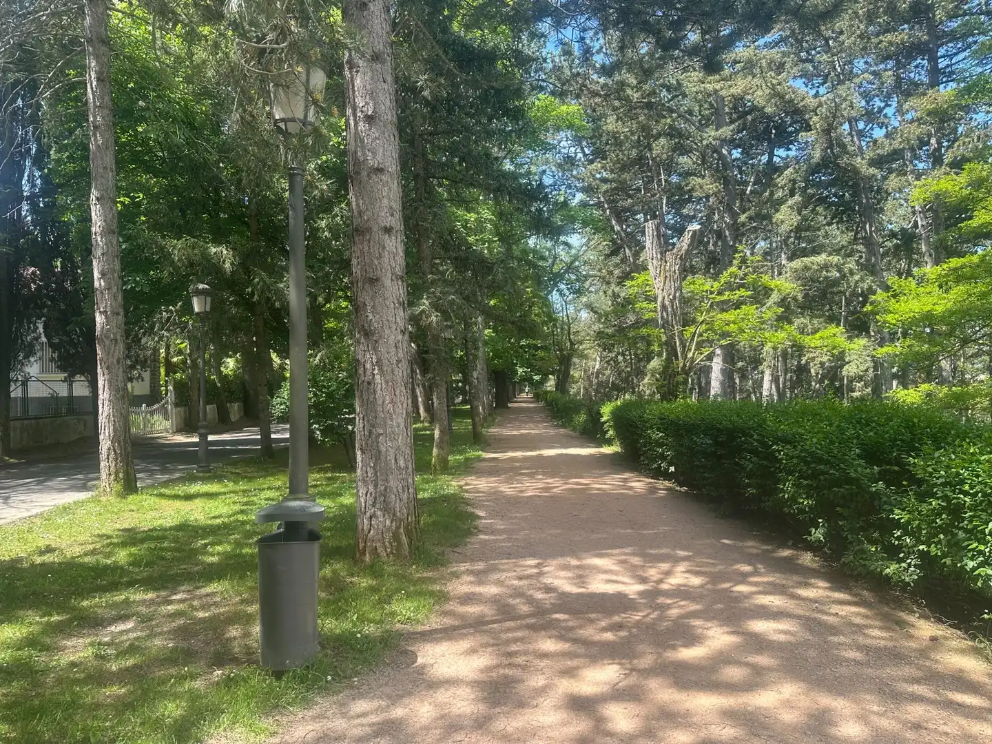 Vista exterior de Casa o chalet en venta en Jaca con Calefacción, Jardín privado y Parquet