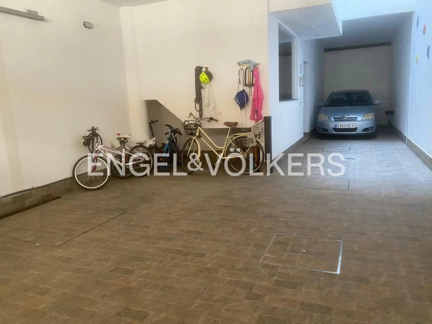 Haus oder Chalet zur Miete in Sevilla mit Klimaanlage, Heizung und Privatgarten