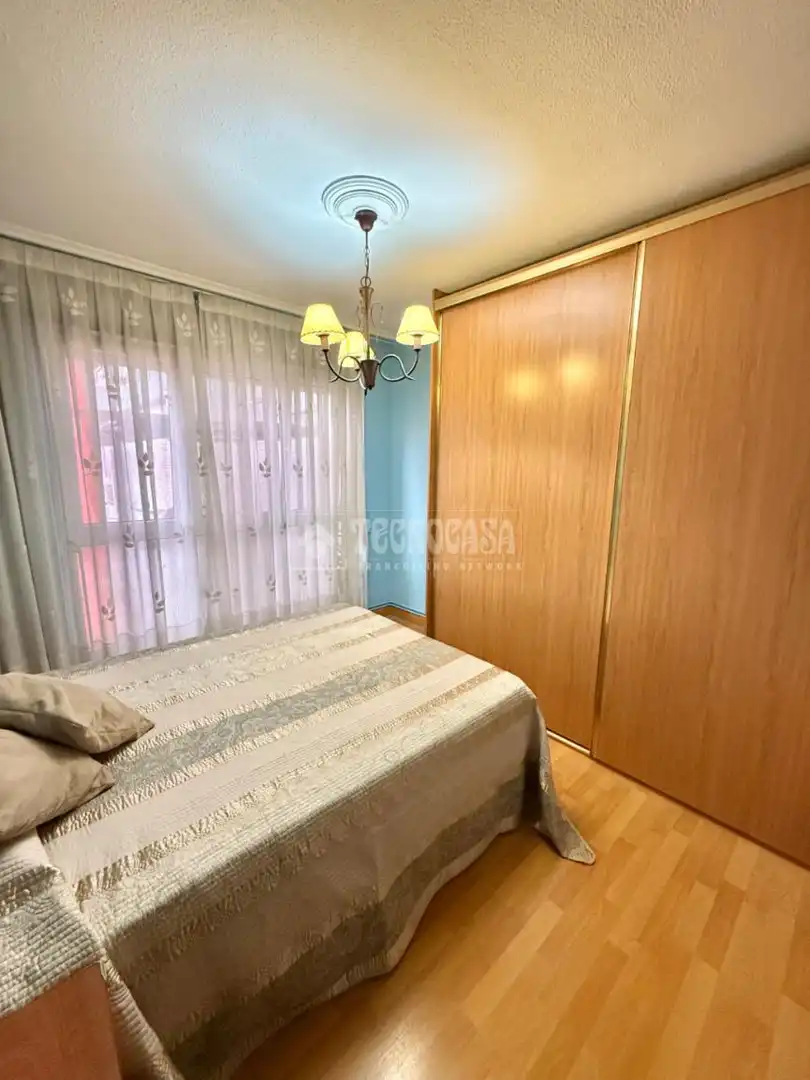 Habitación de Piso en venta en Santander con Calefacción y Amueblado